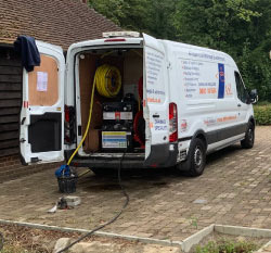 An image of an ASL Limited blocked drains response van.