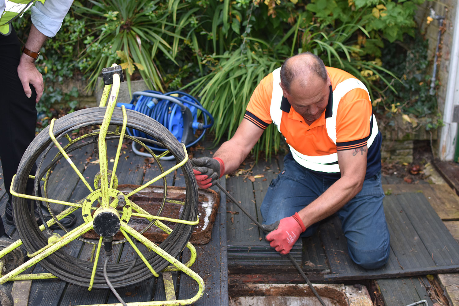 ASL Limited unblock drains – most within half an hour. Anything more complex is quoted to the customer before taking action. 