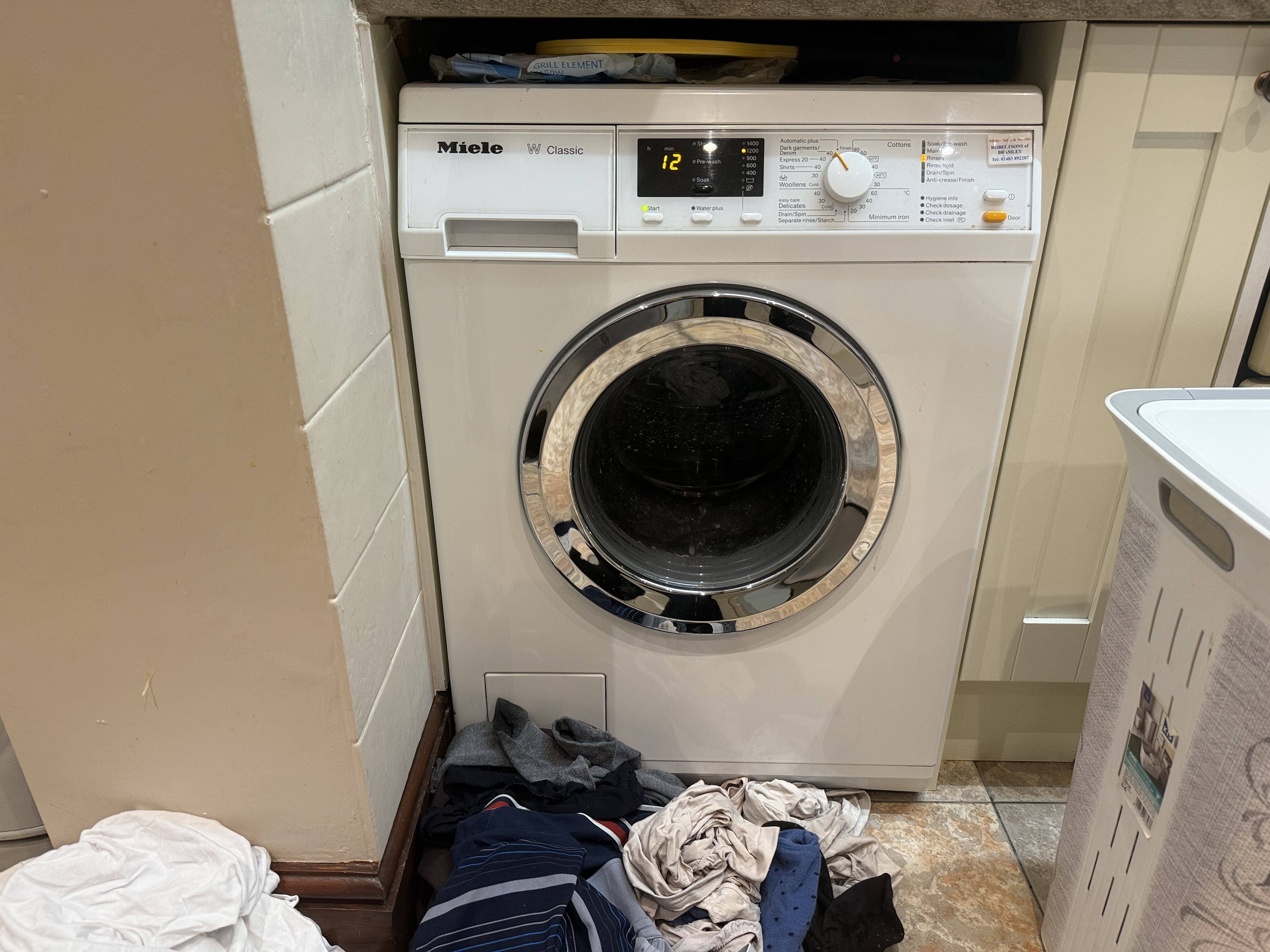 washing machine smells dirt on the clothes