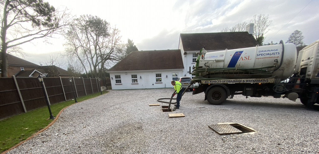 A client septic tank being emptied by an ASL tanker driver.