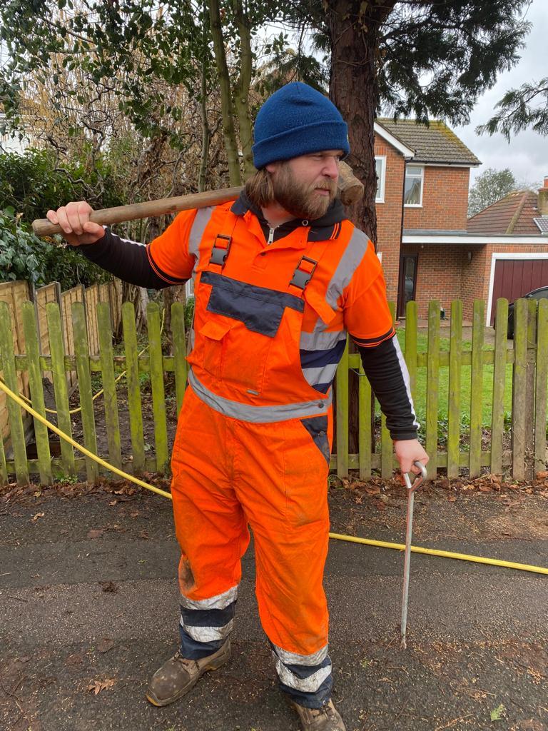 Our Dan attending a blocked drain callout with a 'hi-ho, hi-ho, it's off to work we go'!