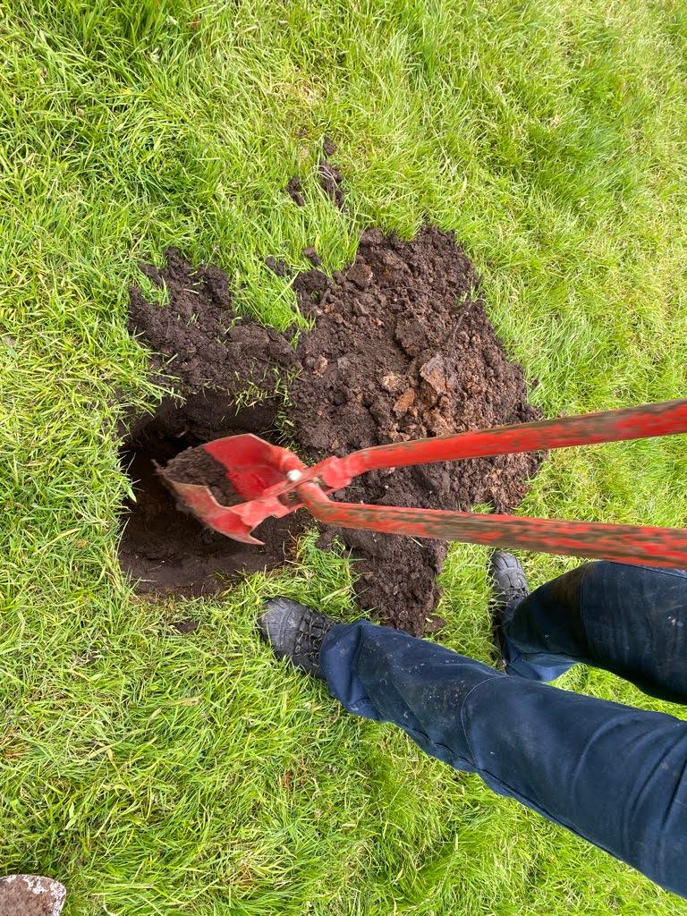 ground porosity test hole for septic tank