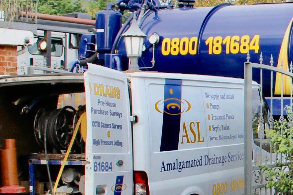 An image of the ASL Limited Tanker and high pressure jetting van onsite in Yateley.