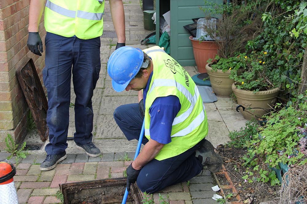ASL Limited clear blocked drains within a 25 mile radius of Guildford.